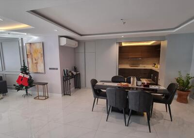 Renovated Large Condo Sukhumvit 39