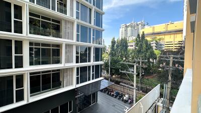 Well-Maintained Condo BTS Ekkamai