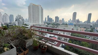 3-Bedroom Condo Sukhumvit 43