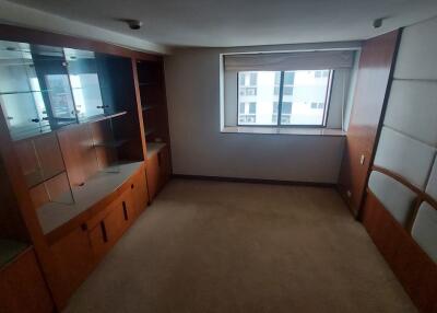 Large Condo Unblocked View