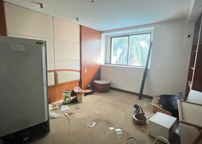 Large Condo Sale Pool View Renovation Required