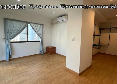 Spacious Condo Sukhumvit 6 Sale Nana