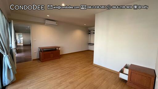 Spacious Condo Sukhumvit 6 Sale Nana