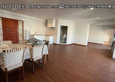 Spacious Condo Sukhumvit 6 Nana