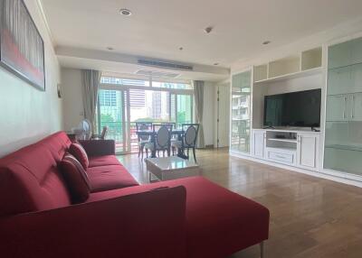 Large Renovated Apartment Sukhumvit 15