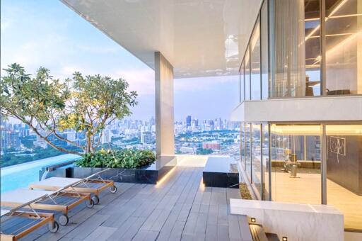 Luxury Condo Lumpini Park View