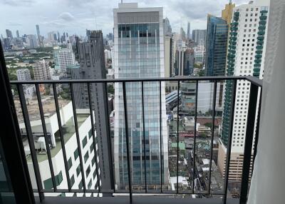 2-Bedroom Condo Sukhumvit