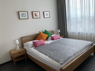 2-Bedroom Condo Sukhumvit