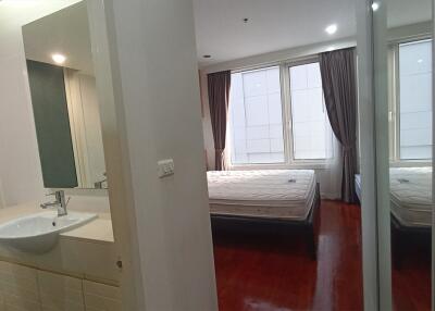 1-Bedroom Condo Sukhumvit 24