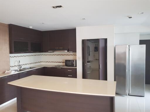 Penthouse Duplex Prompong Sale