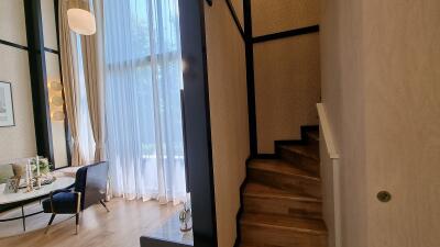 Luxury 2-Bedroom Condo Thonglor