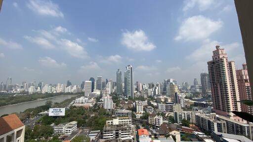 Penthouse MRT River View