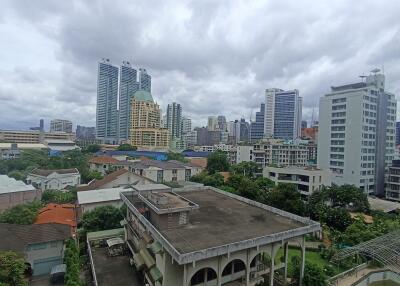 Condo Benjasiri Park Sukhumvit 24