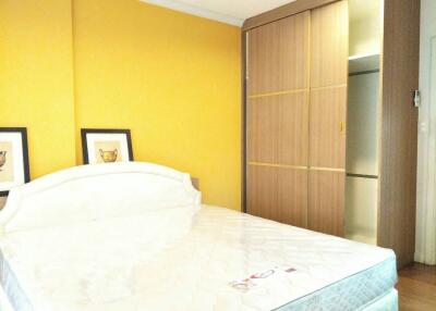 Affordable 2-Bedroom Condo Asoke