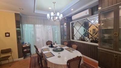 Luxury Townhouse Sathorn