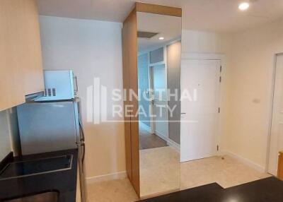 For RENT : Sathorn Gardens / 1 Bedroom / 1 Bathrooms / 65 sqm / 35000 THB [9815184]