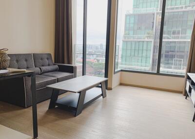 Luxury 1-Bedroom Flat Sale Asoke