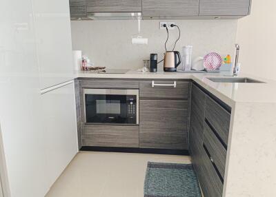 Luxury 1-Bedroom Flat Sale Asoke