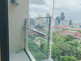 Luxury 1-Bedroom Flat Sale Asoke