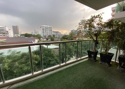 Luxury Bangkok Condo Sale 4 Bedrooms