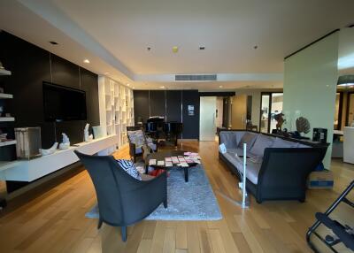 Luxury Bangkok Condo Sale 4 Bedrooms