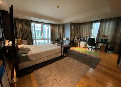 Luxury Bangkok Condo Sale 4 Bedrooms