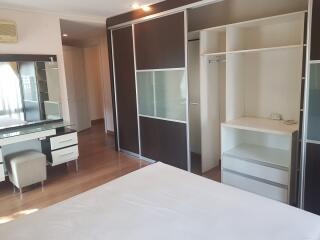 3-Bedroom Apartment Asoke