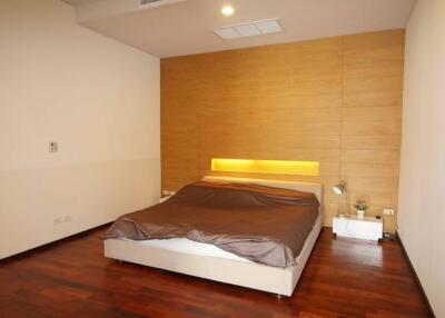 For SALE : Noble Ora / 1 Bedroom / 1 Bathrooms / 91 sqm / 11000000 THB [S11709]