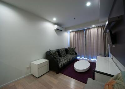 1-bedroom Near BTS Asoke