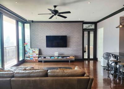 For SALE : Aguston Sukhumvit 22 / 2 Bedroom / 3 Bathrooms / 155 sqm / 27500000 THB [10833509]