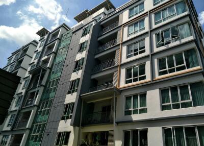 Condo Near BTS Asoke Sale