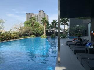 Condo Asoke High Floor