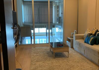 Condo Asoke High Floor