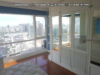 Large Balcony Condo Top Floor