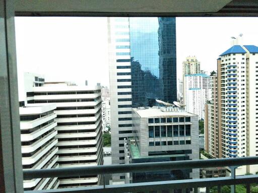 Condo Near University Asoke