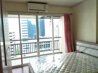 Condo Near University Asoke