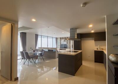 Large 2-Bedroom Bangkok Apartment