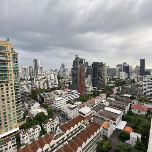 Large Apartment Asoke