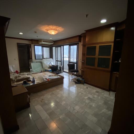 Large Apartment Asoke