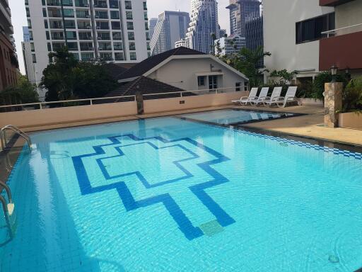 Large Apartment Asoke