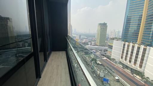 Luxury Bangkok Condo Terminal 21