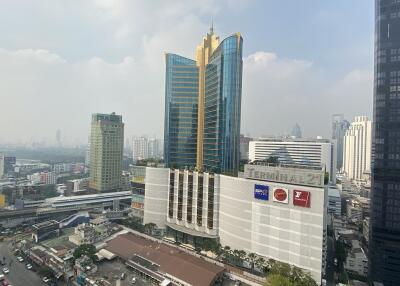 Luxury Bangkok Condo Terminal 21