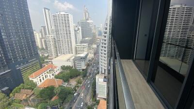 Luxury Bangkok Condo Terminal 21