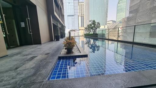 Small Condo BTS Prompong Sale