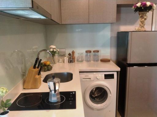 2 bedrooms condo for sale close to Thonglor BTS Station