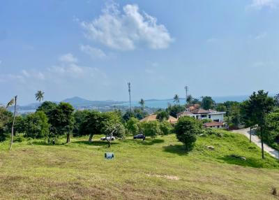 Sea-view land plot for sale in Chaweng hill.