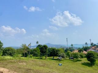 Sea-view land plot for sale in Chaweng hill.