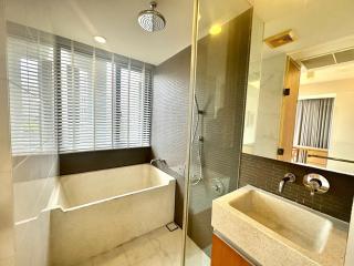 2-bedroom condo for sale in Phromphong area