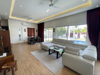 Palm Avenue: Pool Villa with 2 Bedroom and 2 Bathroom