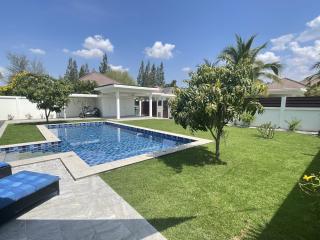 Palm Avenue: Pool Villa with 2 Bedroom and 2 Bathroom